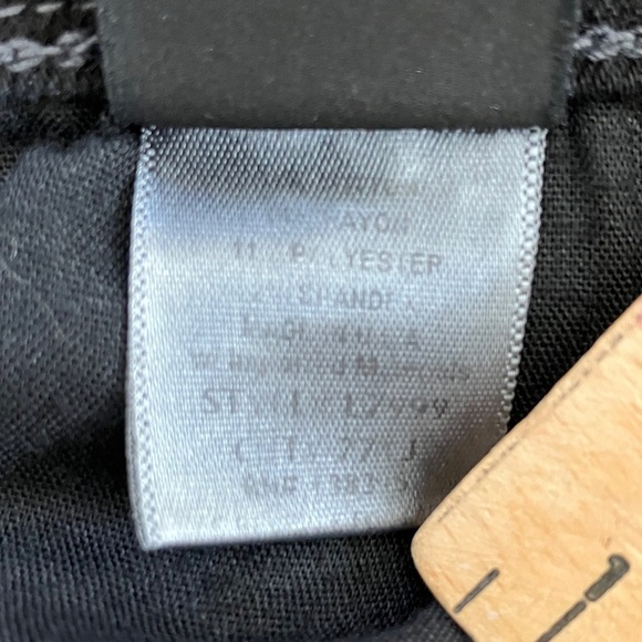 Flying Monkey women’s size 25 NWT black faded Denim jeans - Picture 15 of 15